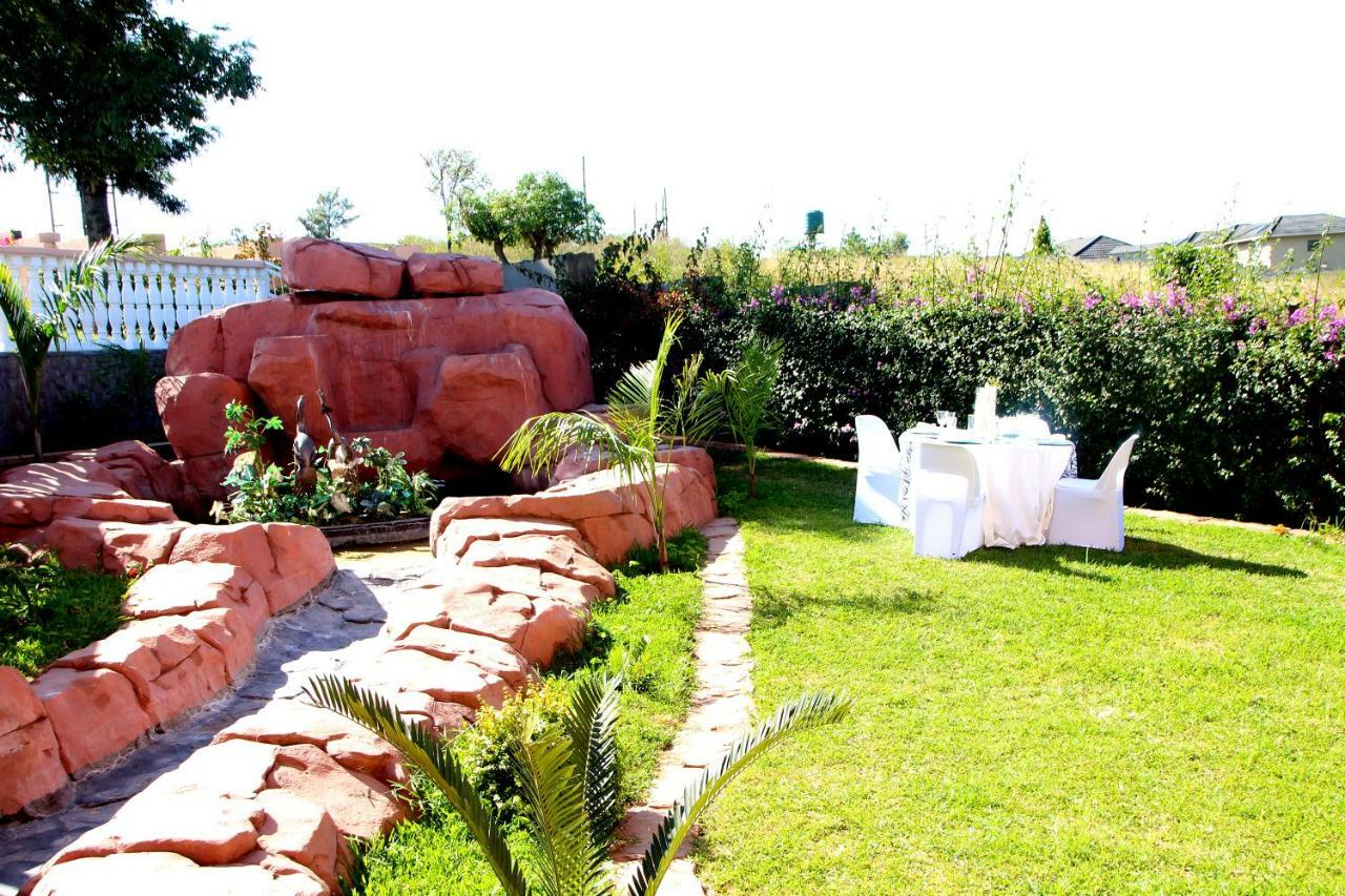 Ekupholeni Garden Villas Manzini Exterior foto